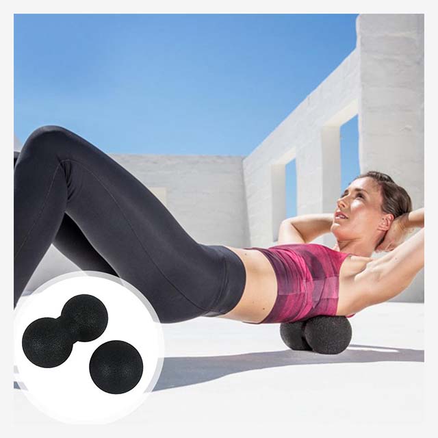 Utilisation de la double balle de massage pour le massage du dos